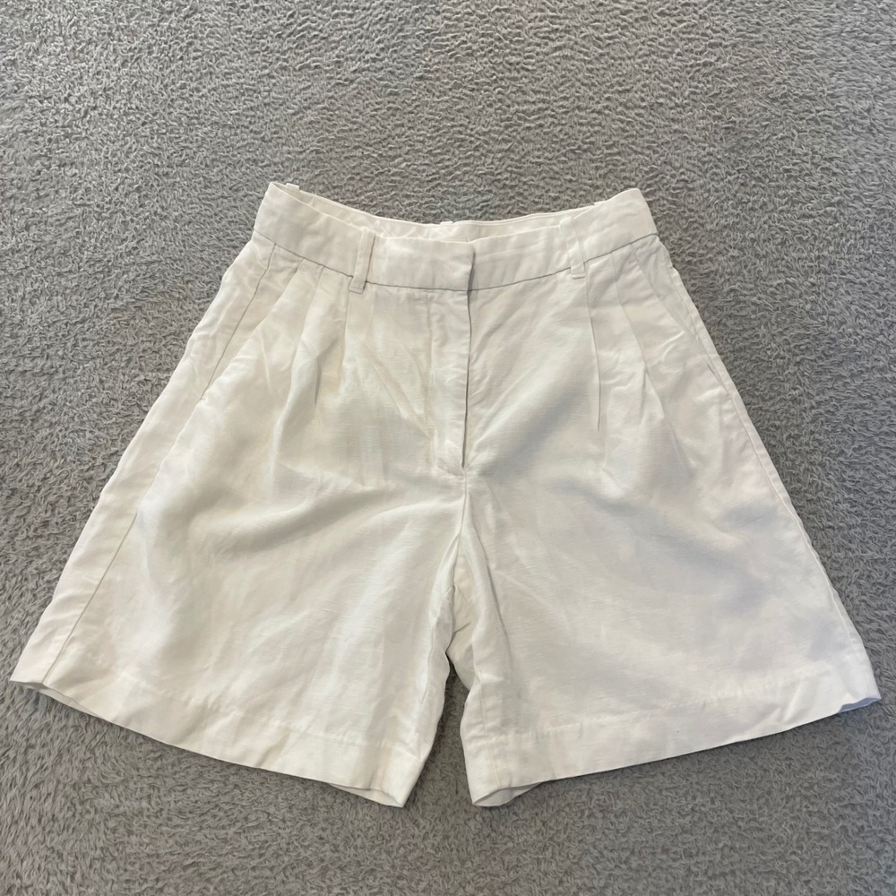 Wilfred Aritzia Effortless Linen Blend 6.5" Short Womens 6 White Pleated